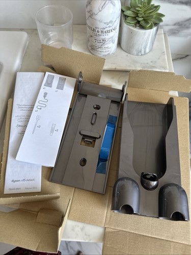 Vacuum cleaner charging dock - vacuum,